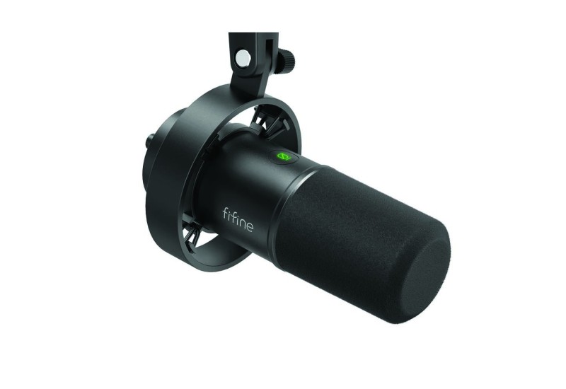 FIFINE K688 USB/XLR DYNAMIC MICROPHONE WITH SHOCK MOUNT, TOUCH-MUTE, HEADPHONE JACK, I/O CONTROLS FOR PODCASTING